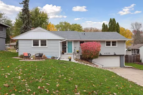4320 W 58th St, Edina, MN 55424