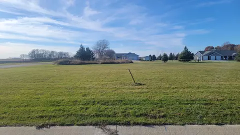 620 5th St, West Concord, MN 55985
