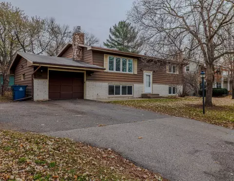7321 Tempo Ter NE, Fridley, MN 55432