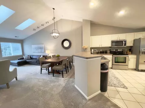 2178 Cool Stream Cir, Eagan, MN 55122 photo 3