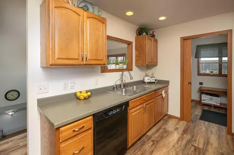 443 6th St SE, Dover, MN 55929 photo 10