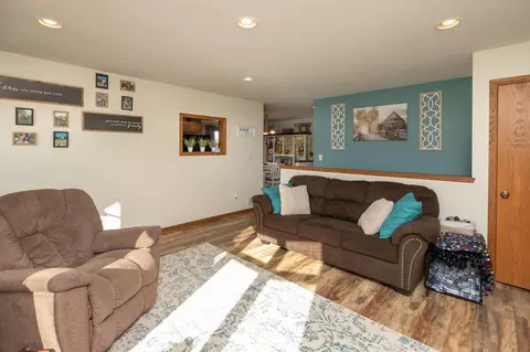 443 6th St SE, Dover, MN 55929 photo 6