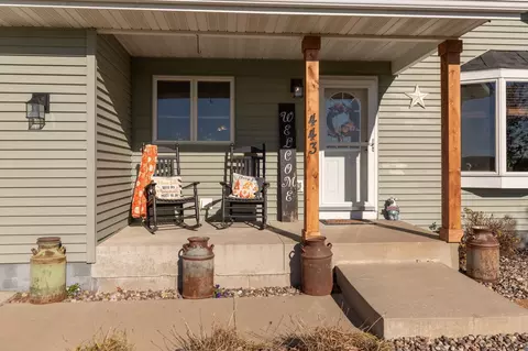 443 6th St SE, Dover, MN 55929 photo 2