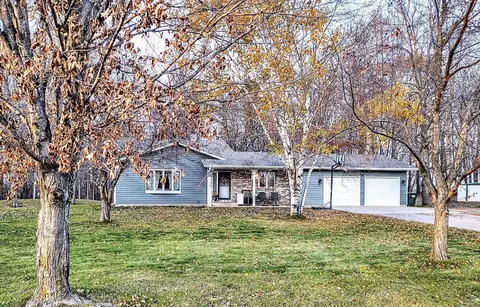 17558 Springwood Ln, Avon, MN 56310