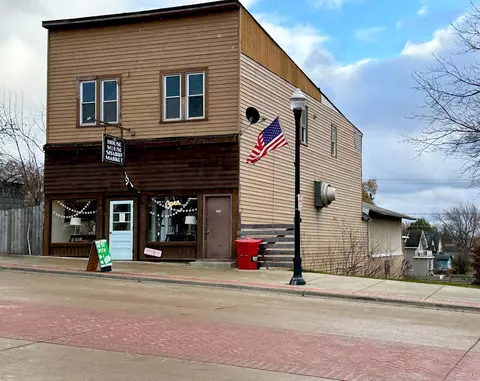 216 2nd St, Bovey, MN 55709