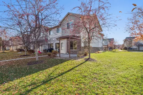 139 Morgan Ln, Lino Lakes, MN 55014