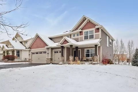 2650 Fieldstone Dr, Victoria, MN 55386