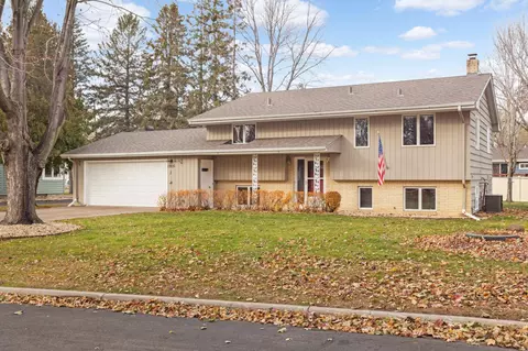 1915 Lombardy Ln, White Bear Lake, MN 55110