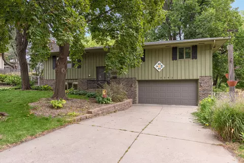 3342 Edgewood Ave N, Crystal, MN 55427