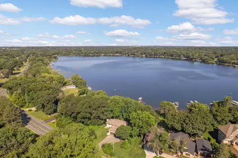9366 Lake Jane Trl N, Lake Elmo, MN 55042