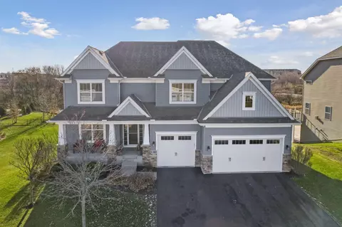 9004 179th St W, Lakeville, MN 55044