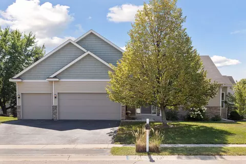 9151 Prairie St, Elko New Market, MN 55020