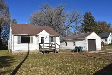 406 W Nokomis St, Osakis, MN 56360