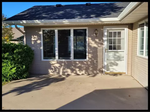 231 Valley View Dr SE, Willmar, MN 56201 photo 5
