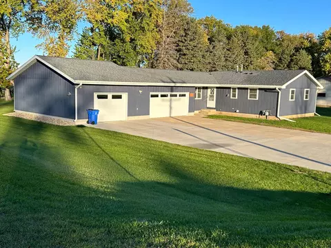 102 Park Ln, Canby, MN 56220