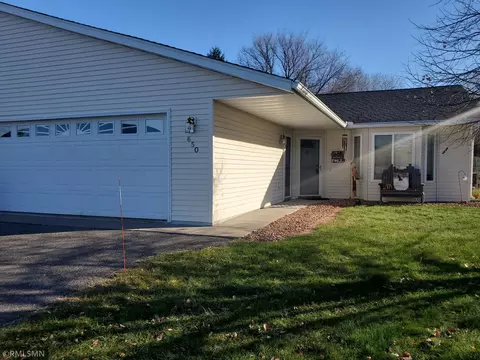 650 Meadows Dr, Hammond, WI 54015