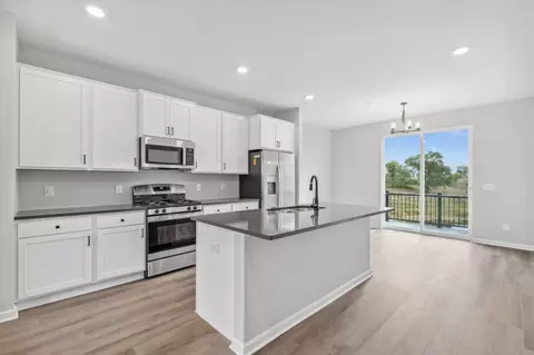 8632 Kenyon Ct NE #E, Blaine, MN 55449