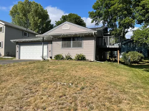 4780 W 143rd St, Savage, MN 55378