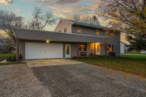25021 540th Ave, Austin, MN 55912