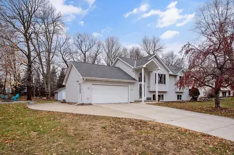 6941 Country Ln, Rockford, MN 55373