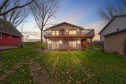 46049 Jefferson Lake Dr, Cleveland, MN 56017
