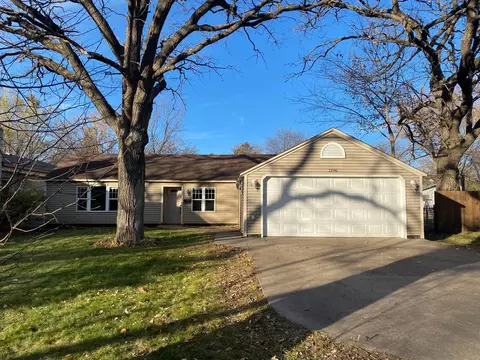 1206 2nd St N, Princeton, MN 55371