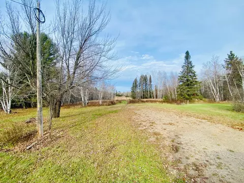 11879 Town Line Rd, Hibbing, MN 55746