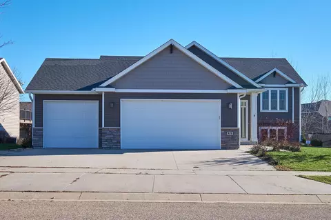470 Towne Dr NE, Byron, MN 55920