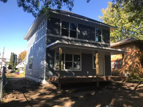1927 Oliver Ave N, Minneapolis, MN 55411