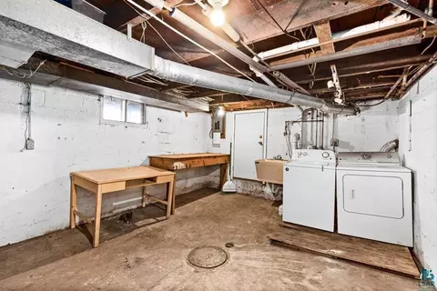 326 E 8th St, Duluth, MN 55805 photo 23