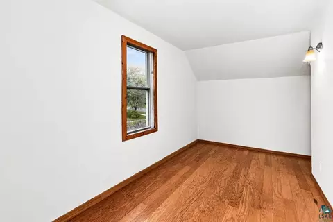 326 E 8th St, Duluth, MN 55805 photo 15