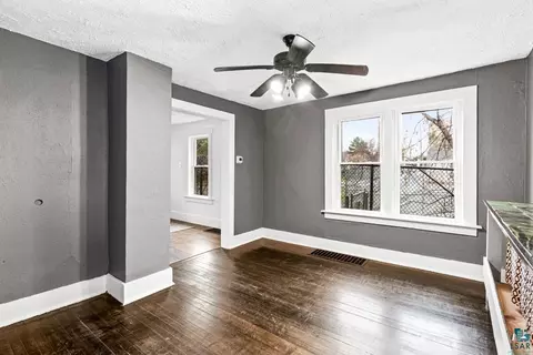 326 E 8th St, Duluth, MN 55805 photo 9
