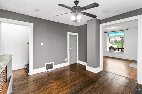 326 E 8th St, Duluth, MN 55805 photo 8