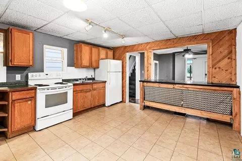 326 E 8th St, Duluth, MN 55805 photo 20