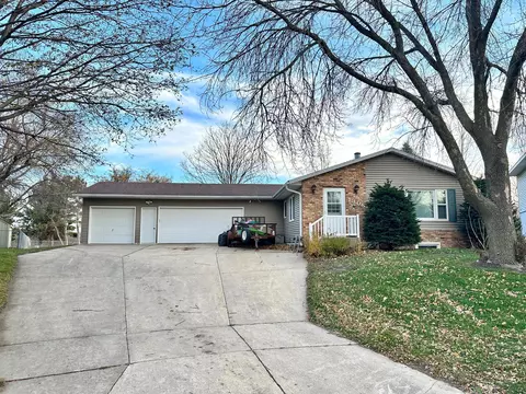 1308 38th St NW, Rochester, MN 55901