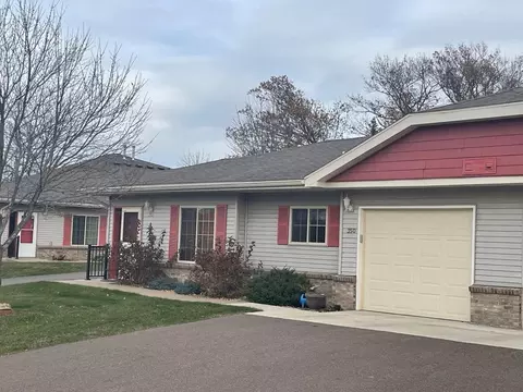 350 Maplewood Ct, Isle, MN 56342