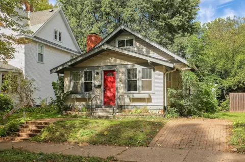 145 Belvidere St E, Saint Paul, MN 55107