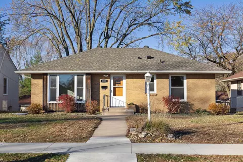 4325 Beard Ave N, Robbinsdale, MN 55422