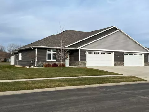 804 Andrew St #1, Marshall, MN 56258