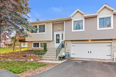 538 96th Ln NE, Blaine, MN 55434