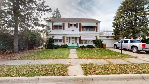 1438 Lee Ave, Albert Lea, MN 56007