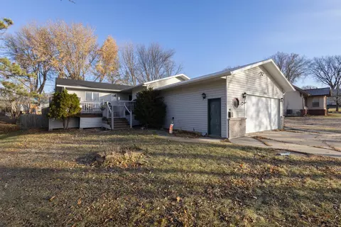 111 E Cedar Ave, Fergus Falls, MN 56537