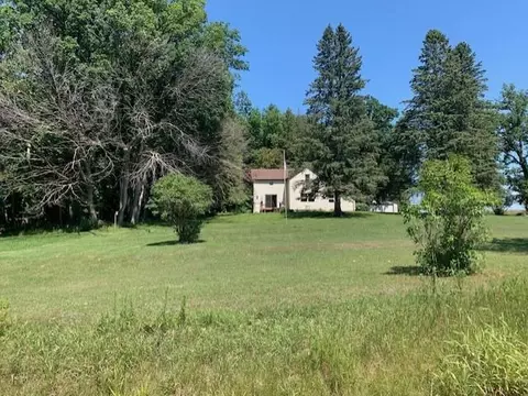 6 Barron Dunn Ave, Clear Lake, WI 54005