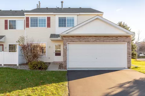 1388 Elmwood Ave, Shakopee, MN 55379