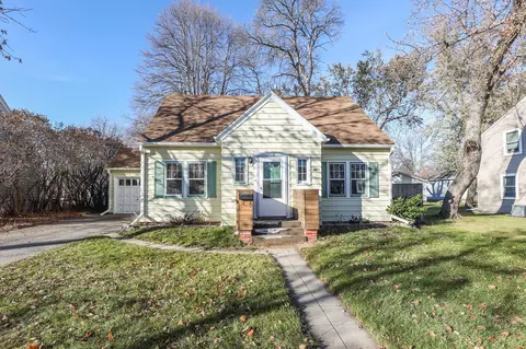 1114 Cedar St, Alexandria, MN 56308
