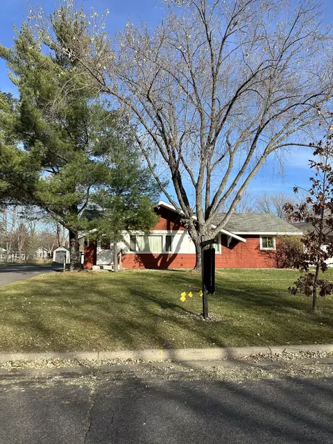8595 Hilo Trl S, Cottage Grove, MN 55016