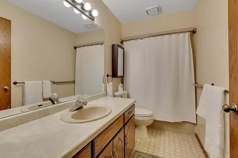 2598 Stearns Way, Saint Cloud, MN 56303 photo 24