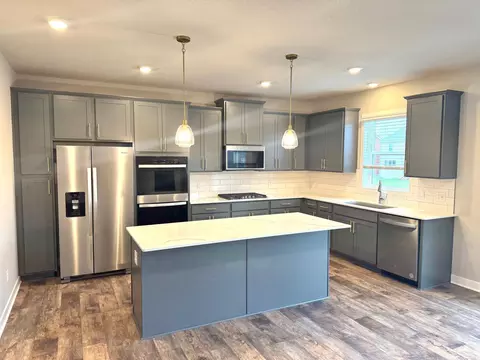 17117 Doppler Ln, Lakeville, MN 55044