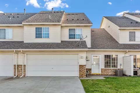 863 Ferdinand Dr, Shakopee, MN 55379