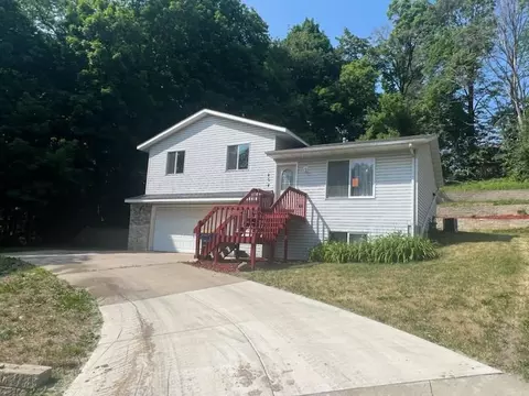 404 Whipple Way, Faribault, MN 55021
